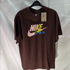 Nike Men's Dark Brown Graphic Tee